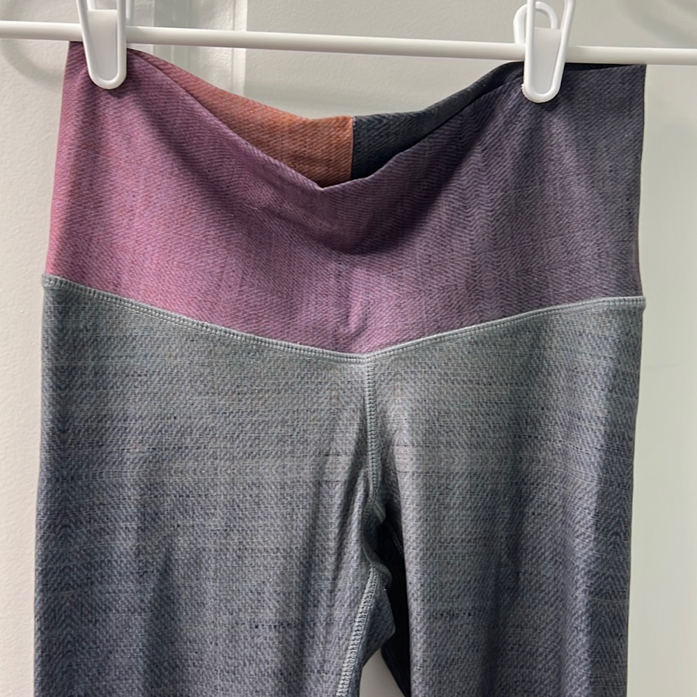 Multi color Niyama Sol leggings in size small